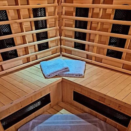 Large Detached Holiday Home In Muhr Bagian luar foto