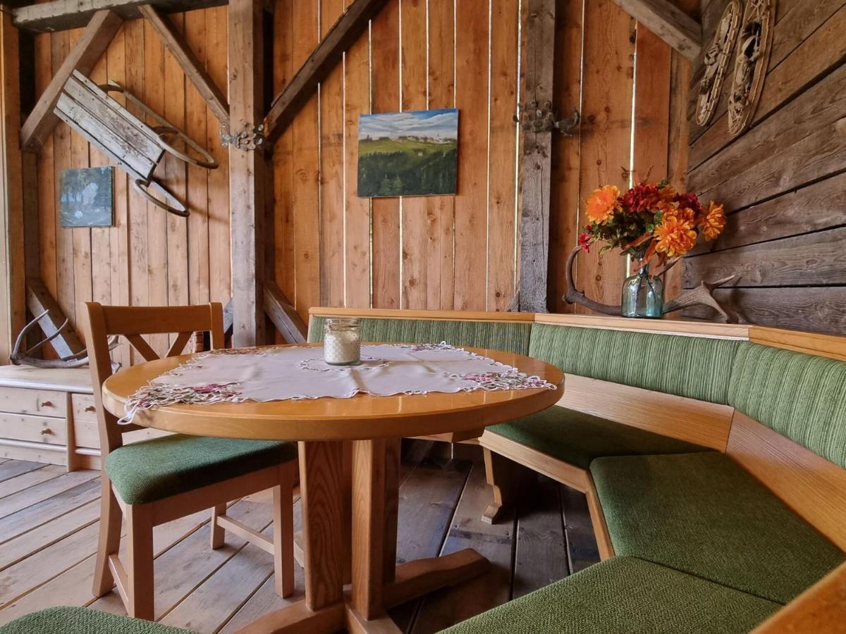 Large Detached Holiday Home In Muhr Bagian luar foto