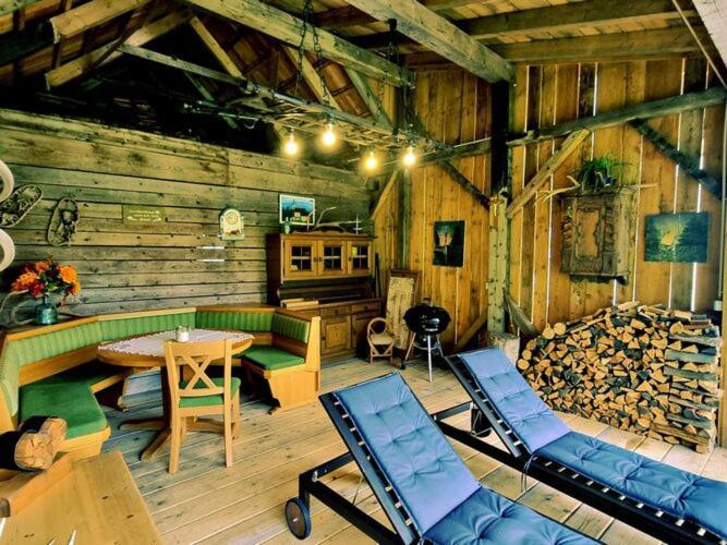 Large Detached Holiday Home In Muhr Bagian luar foto